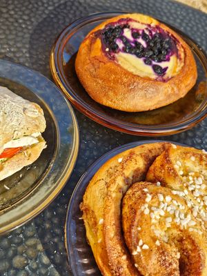  at Kahvila Rakastan in Helsinki