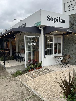 Welcome to Sopitas!! in this little corner we will make you feel at home with comforting, recovering foods and a friendly service! All our food are plant based, seasonal and gluten at Sopitas in San Jose