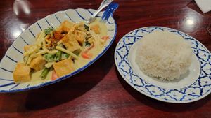 Green curry at Tup Tim Thai Restaurant in Gainesville