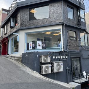 Outside   at Nuldam Space - Haebangchon in Seoul