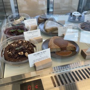 Samples   at Nuldam Space - Haebangchon in Seoul