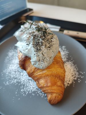  at Nuldam Space - Haebangchon in Seoul