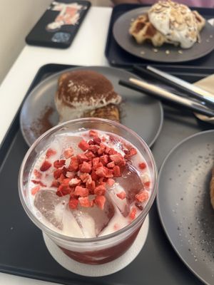 Strawberry lattee  at Nuldam Space - Haebangchon in Seoul