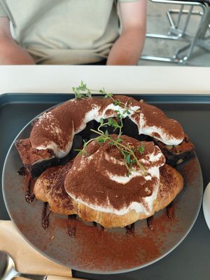  at Nuldam Space - Haebangchon in Seoul