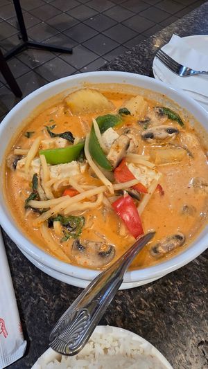 Red curry with added potatoes and mushrooms at Angel in Riverside