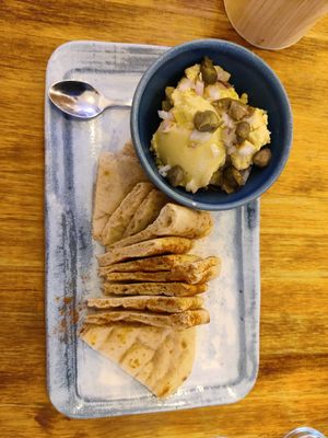 Fava spread with pita at Egeo Suvlakeria Griega - Lavapiés in Madrid