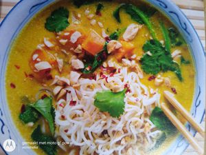 Thaise kokos zoete aardappel soep at De Vegan Box in Amsterdam