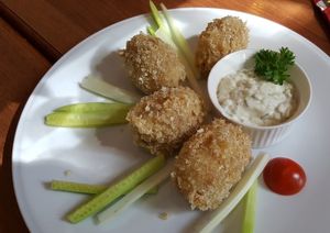 Nuggets from cauliflower - Нагетсы из цветной капусты at Cafe SOK in Moscow