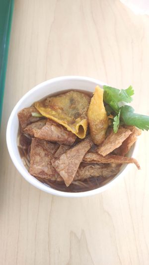 Taiwanese Mushroom Mee Suah at Zen Cafe 禅悦屋 in Central Singapore