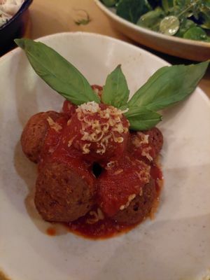 vegan meatballs with tomato sauce at The Kourmpeti - To Koypmtteti in Thessaloniki