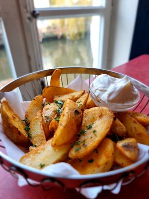 Fries with veganaise at LUDO in Ghent