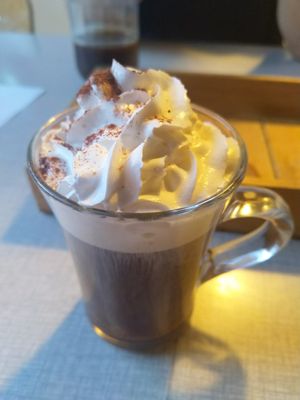 Irish coffee with vegan whipped cream during Gentse Feesten at LUDO in Ghent