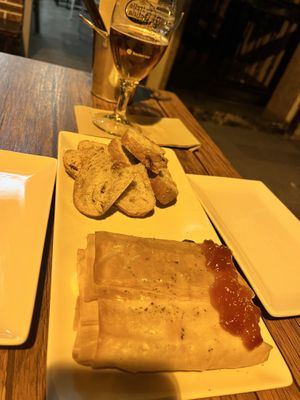 Masa filo rellena de queso   at Veggira in Bilbao