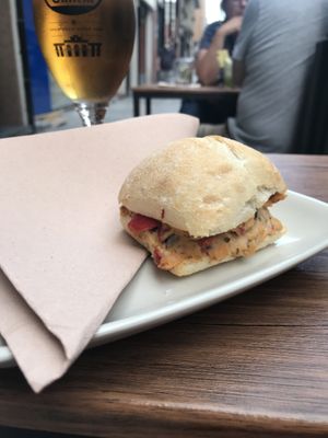 Bocata de noatun casero y verduras increíble  at Veggira in Bilbao