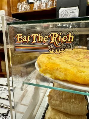 :) vibes  at Veggira in Bilbao