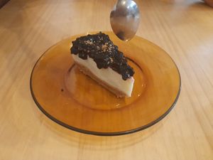 Vegan cheesecake at Veggira in Bilbao