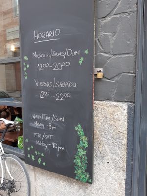 Opening hours so as mid April 2022 at Chia Chill Café in Madrid