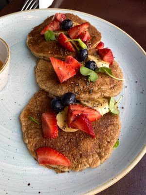 Tofu pancakes with fruit and agave at Chia Chill Café in Madrid