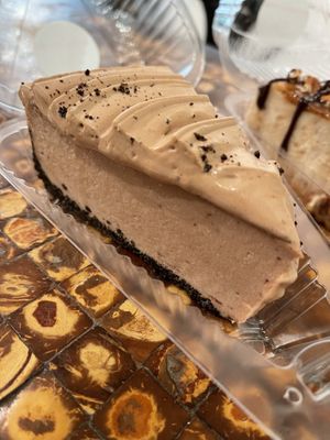 They sell vegan gluten-free cheesecakes made by local baker, Yummy SweetCakes   at Love n Light in St Louis