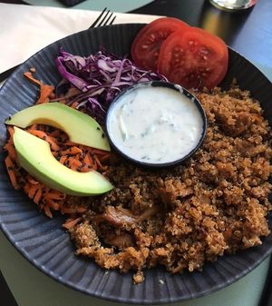 Veggiezz Bowlzz at Entrega430 X Veggiezz in Linz