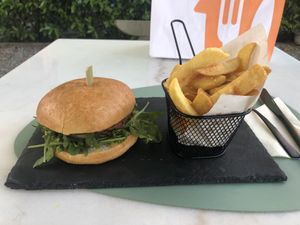 Beyond burger   at Entrega430 X Veggiezz in Linz