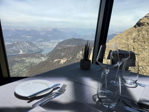 Tolle Aussicht beim Essen auf den Lago di Lugano  at Fiore di Pietra in Capolago
