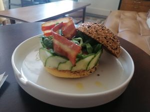 Cream cheese bagel at BIG Sister in Nancy