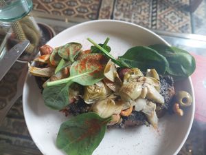 Artichokes and tapenade toast at BIG Sister in Nancy