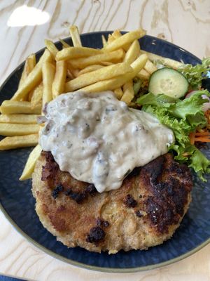 Jägerschnitzel   at Plantenköök in Bremen
