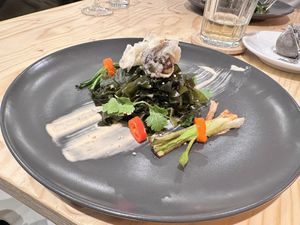 Wakame und Pilztäschchen  at Plantenköök in Bremen