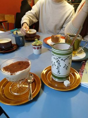 vegan tiramisu at Karoot in Ghent