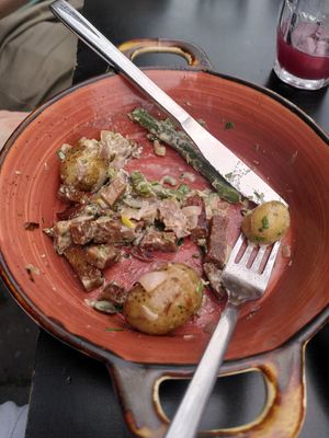 yummy salad 😋 at Karoot in Ghent