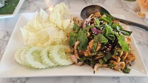 Yam Sapp Gai Grob at May Veggie Home in Bangkok