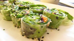 Fresh Springrolls at May Veggie Home in Bangkok