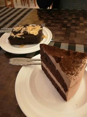 Brownie and chocolate cake at May Veggie Home in Bangkok