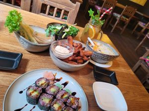 Number 6 ,11, 13, 17 and Avocado maki at To80 vegan in Cologne