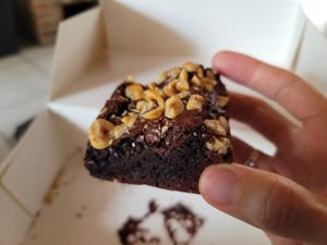 hazelnut brownie - yum at Plant Dragon in Leuven