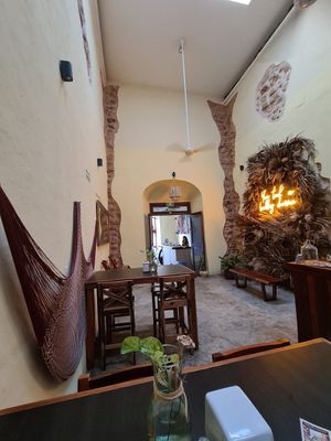 Look at the height of this amazing place. Its EXTRAORDINARY!!!!   at Hüper in Valladolid