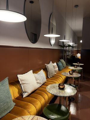 Atmosphere!   at Jardineiro - Vegan Kitchen in Porto