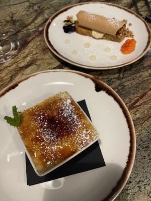 Creme brulée y cannoli  at Jardineiro - Vegan Kitchen in Porto