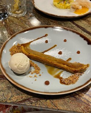 Sobremesa: Apple crumble   at Jardineiro - Vegan Kitchen in Porto