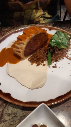 Tofu wellington at Jardineiro - Vegan Kitchen in Porto