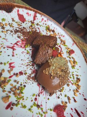 Chocolate and berries at Jardineiro - Vegan Kitchen in Porto
