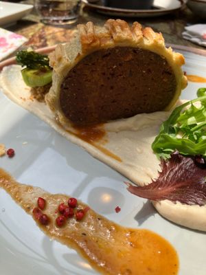 great - tofu wellington at Jardineiro - Vegan Kitchen in Porto