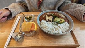 Vegan curry at Hawaiian Recipe 하와이안레시피 in Jeonju
