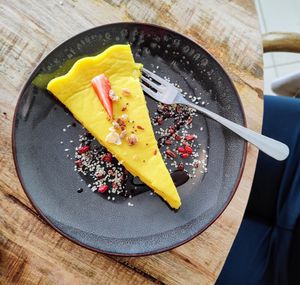 Zitronenkuchen at Alua Catering Cafe in Dresden