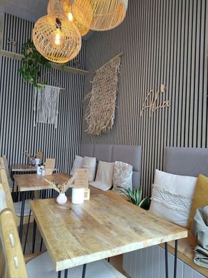 Ansprechende Einrichtung at Alua Catering Cafe in Dresden