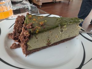 Pistazien-Käsekuchen at Alua Catering Cafe in Dresden