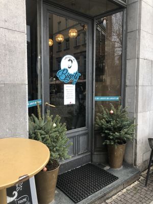 Entry   at Café Bigoti in Leipzig