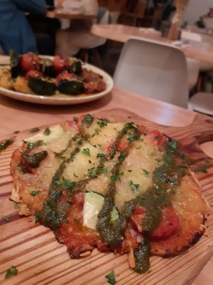 Pizza with pesto at Cafe Manah in Lisbon